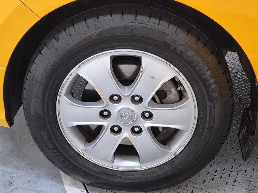 HYUNDAI Starex 2019 Amarillo - Importación desde Corea - HF Imports Iquique - Foto 19