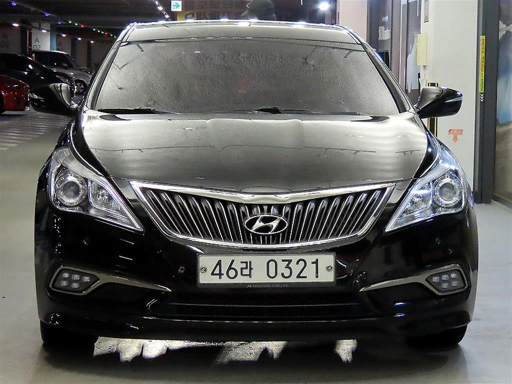 HYUNDAI Grandeur - Vista 2