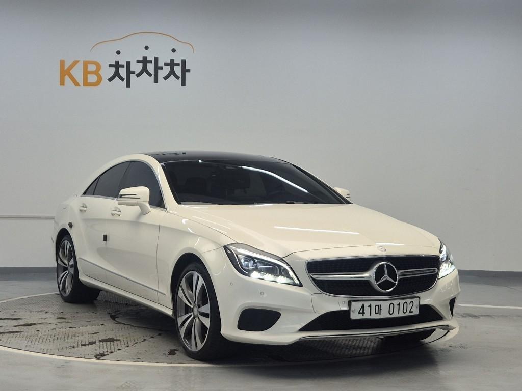 Mercedes Benz CLS Class - Vista 4