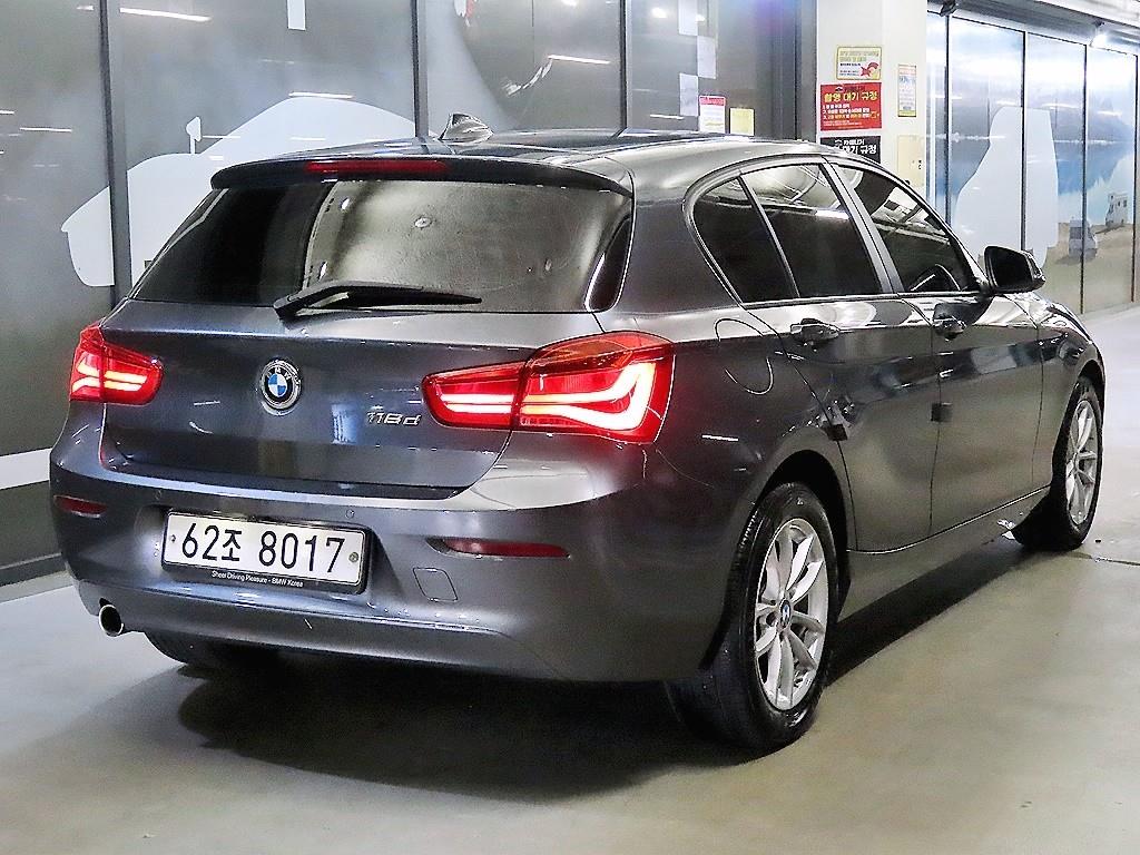 BMW 1 series - Vista 4