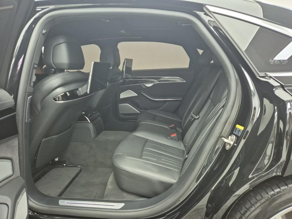 Audi A8 - Vista 12
