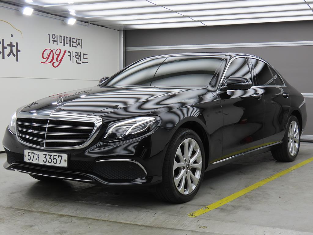 Mercedes Benz E class 2018 Negro - Importación desde Corea - HF Imports Iquique - Foto 1