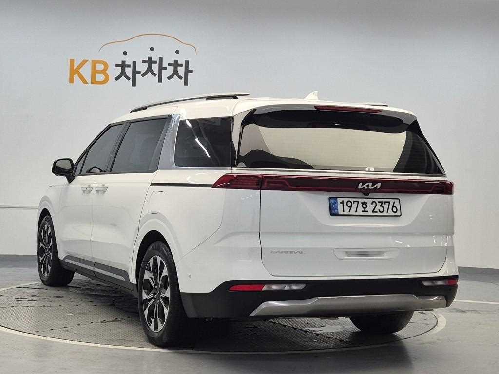 KIA Carnival - Vista 2