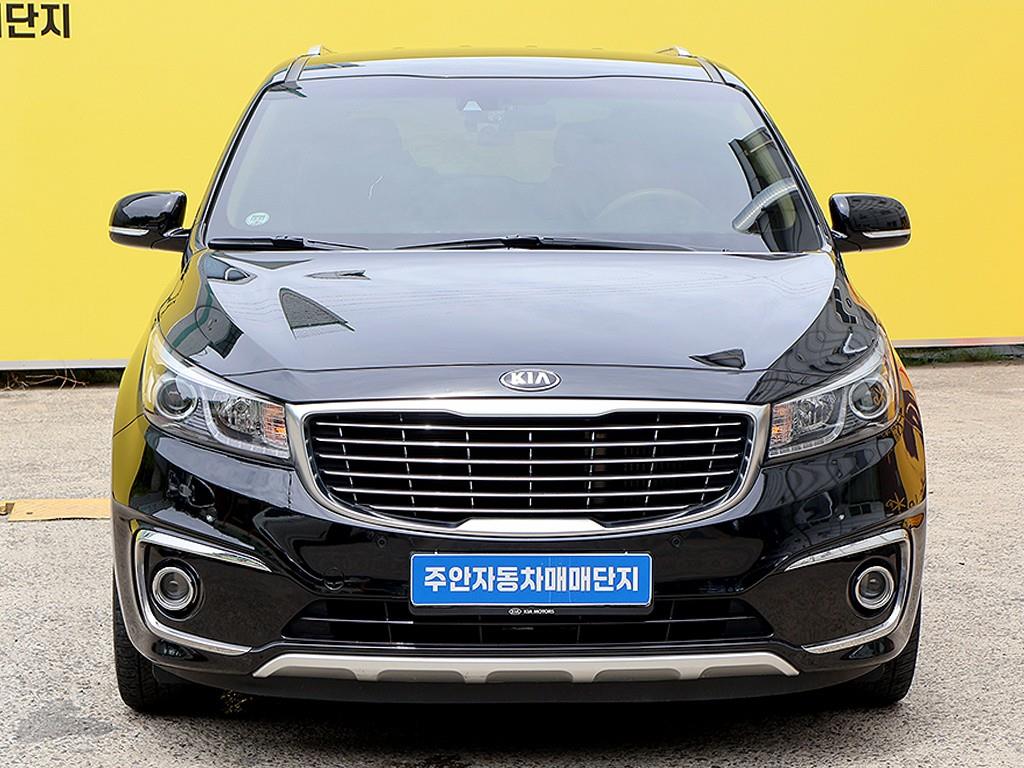 KIA Carnival 2016 Negro - Importación desde Corea - HF Imports Iquique - Foto 1