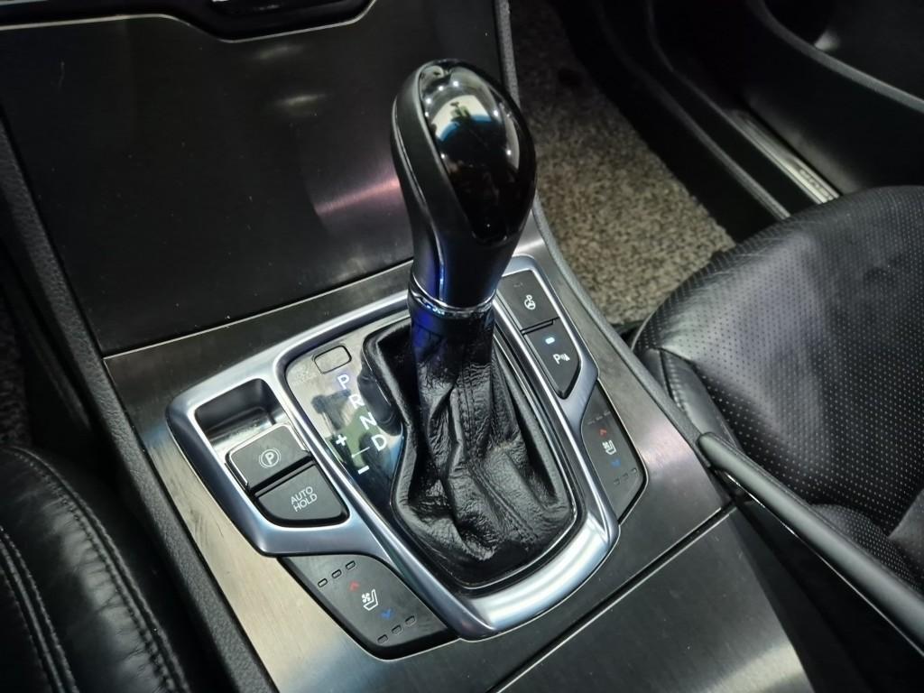 HYUNDAI Grandeur - Vista 8
