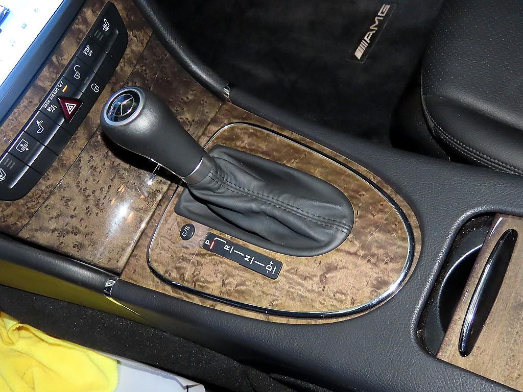 Mercedes Benz E class - Vista 12