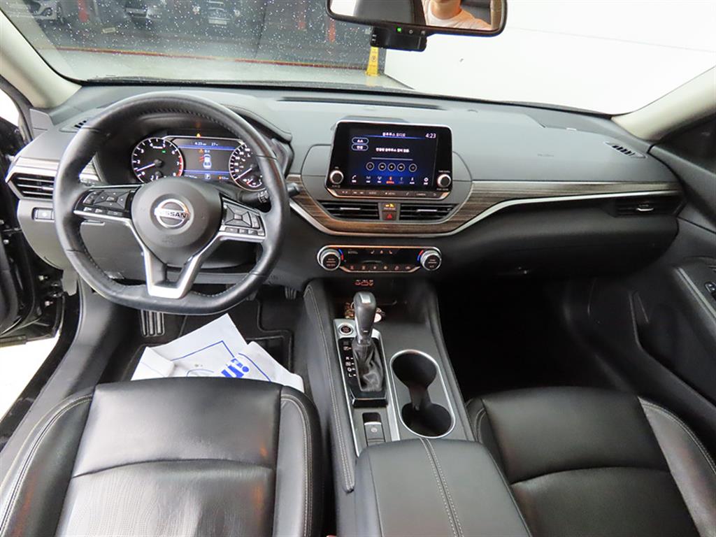 Nissan Altima - Vista 7