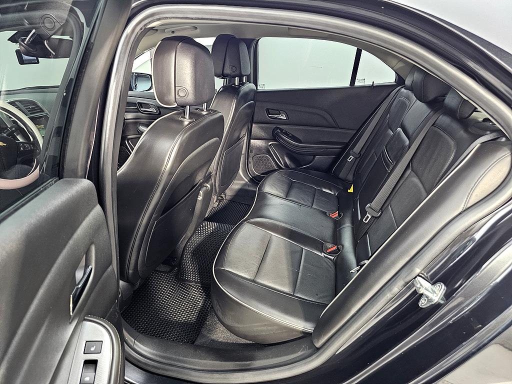 Chevrolet Malibu - Vista 9