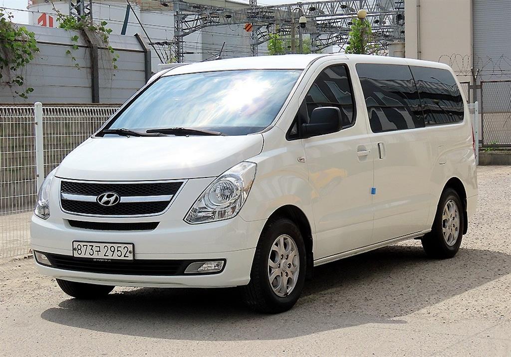 HYUNDAI Starex - Vista 2