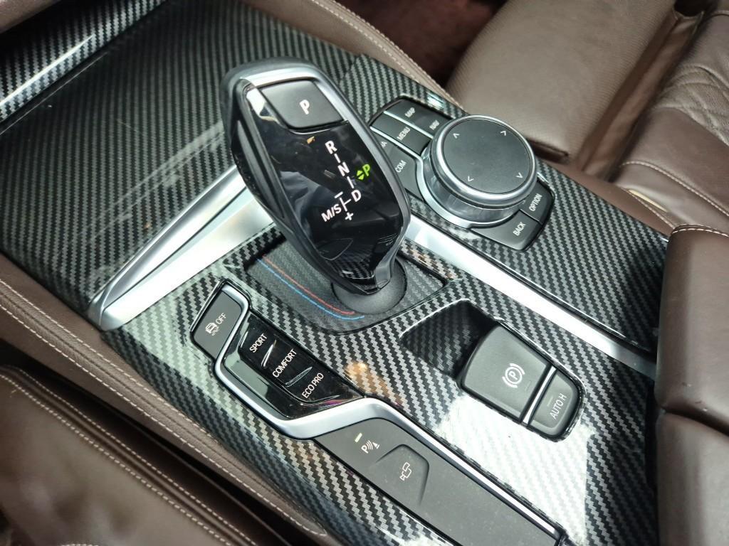BMW 5 Series - Vista 8