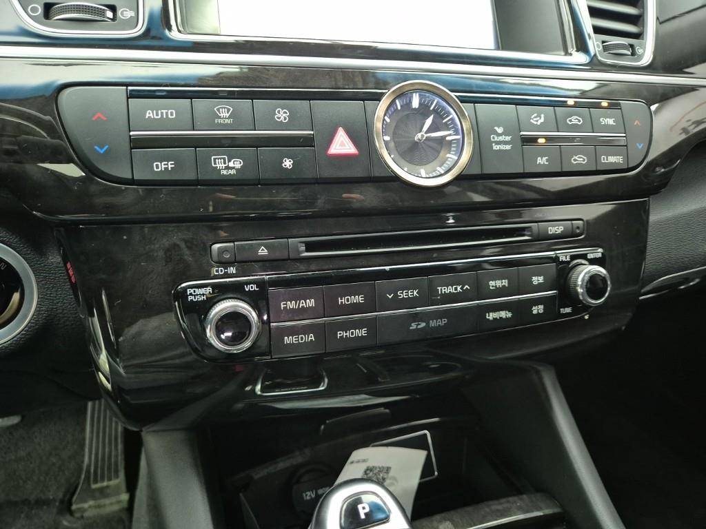 KIA K9 - Vista 10