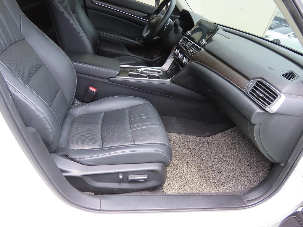Honda Accord - Vista 6