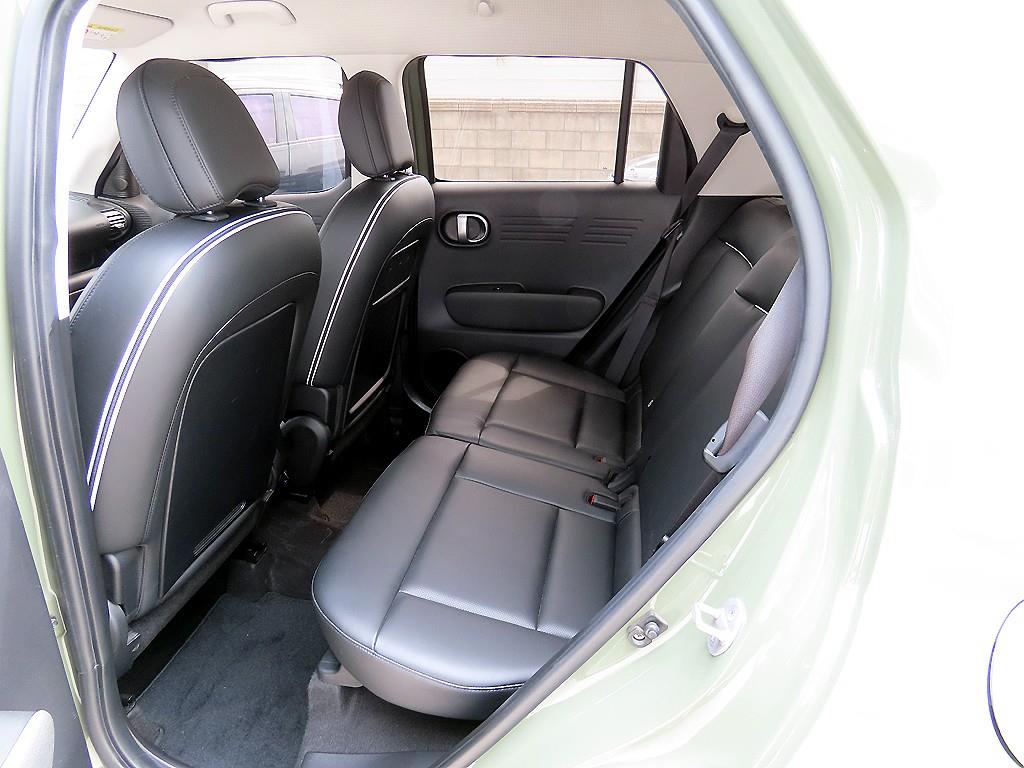 HYUNDAI Casper - Vista 6