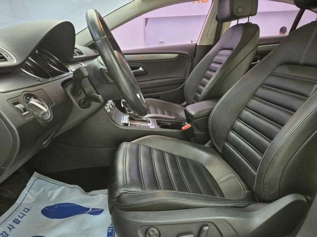 Volkswagen CC - Vista 11