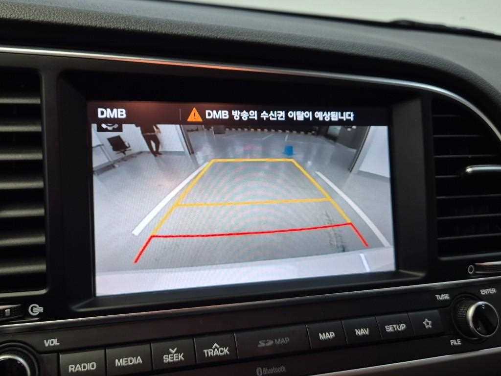 HYUNDAI Avante 2018 Blanco - Importación desde Corea - HF Imports Iquique - Foto 14