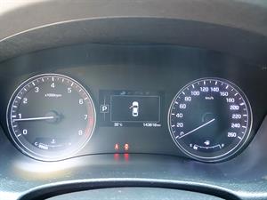 HYUNDAI Genesis - Vista 12