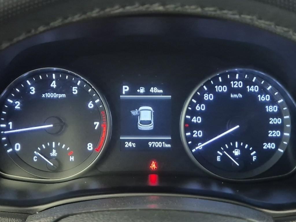 HYUNDAI i30 - Vista 5