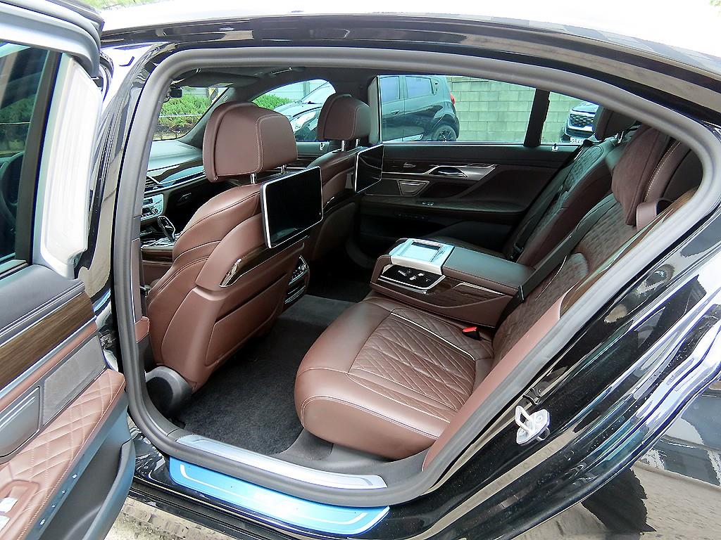 BMW 7 Series - Vista 6