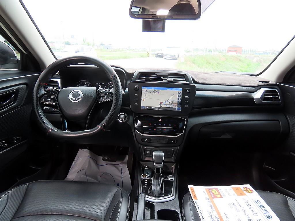 Ssangyong Tivoli - Vista 9