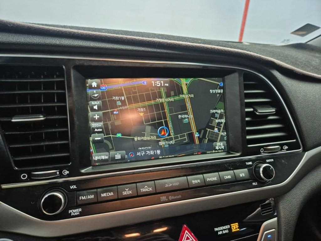 HYUNDAI Avante 2017 Blanco - Importación desde Corea - HF Imports Iquique - Foto 13