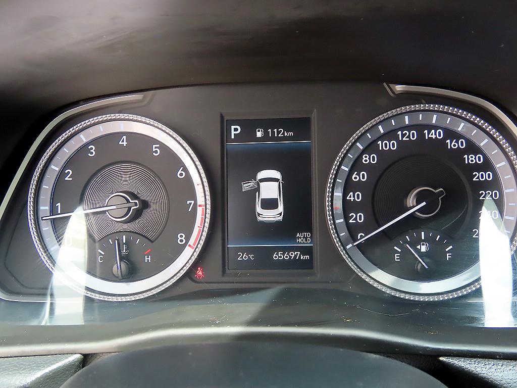 HYUNDAI Sonata - Vista 9