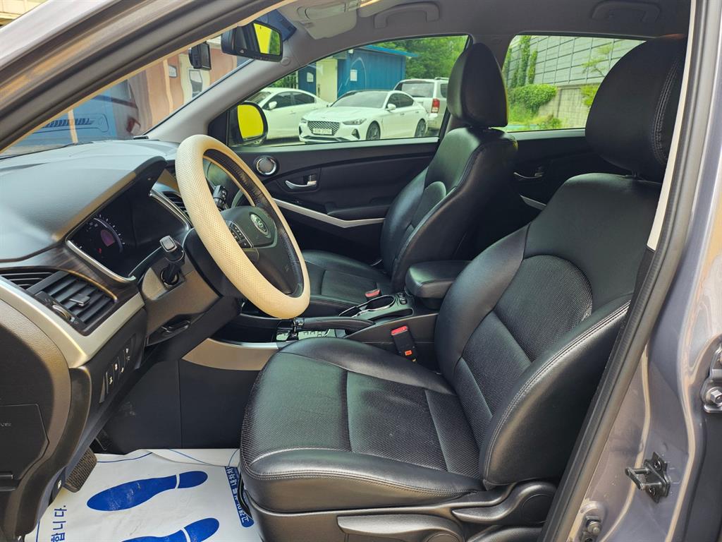 Ssangyong Korando - Vista 11