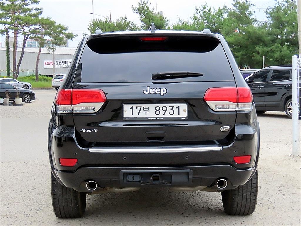 Jeep Cherokee - Vista 4