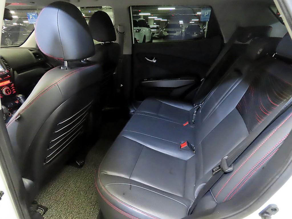 Ssangyong Tivoli - Vista 7