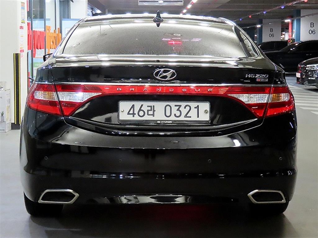 HYUNDAI Grandeur - Vista 5
