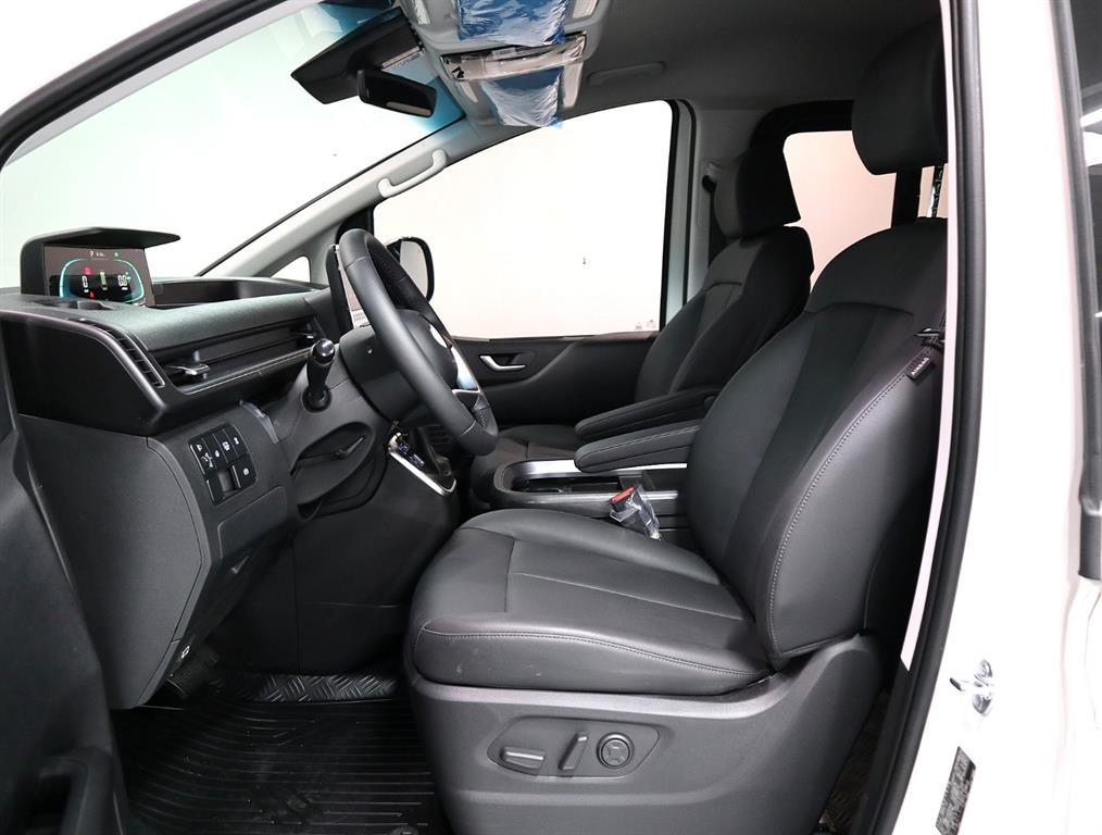 HYUNDAI Staria - Vista 9