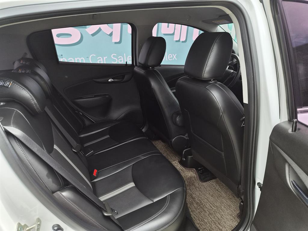 Chevrolet Spark 2019 Blanco - Importación desde Corea - HF Imports Iquique - Foto 17