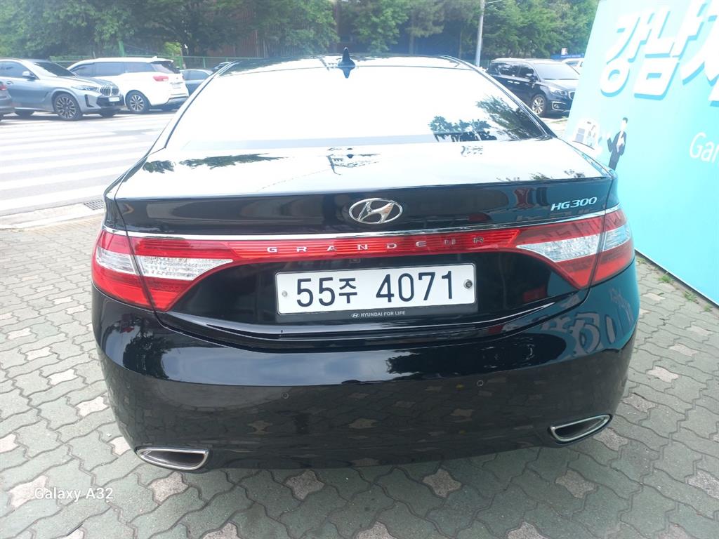 HYUNDAI Grandeur - Vista 3