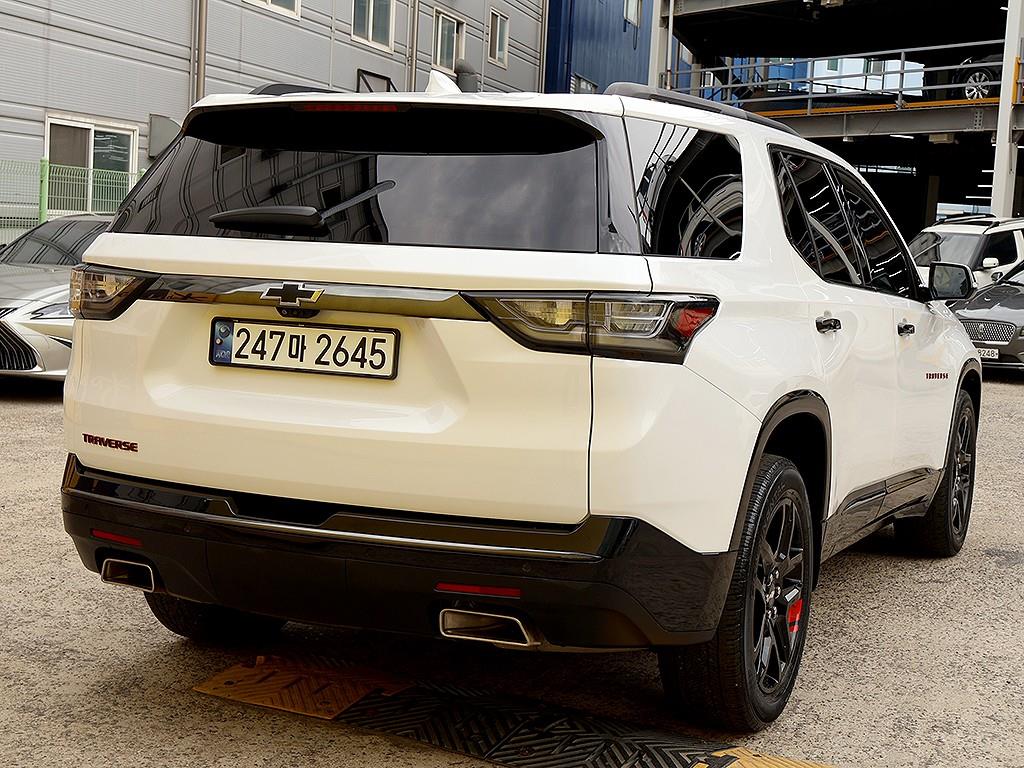 Chevrolet Travers - Vista 7