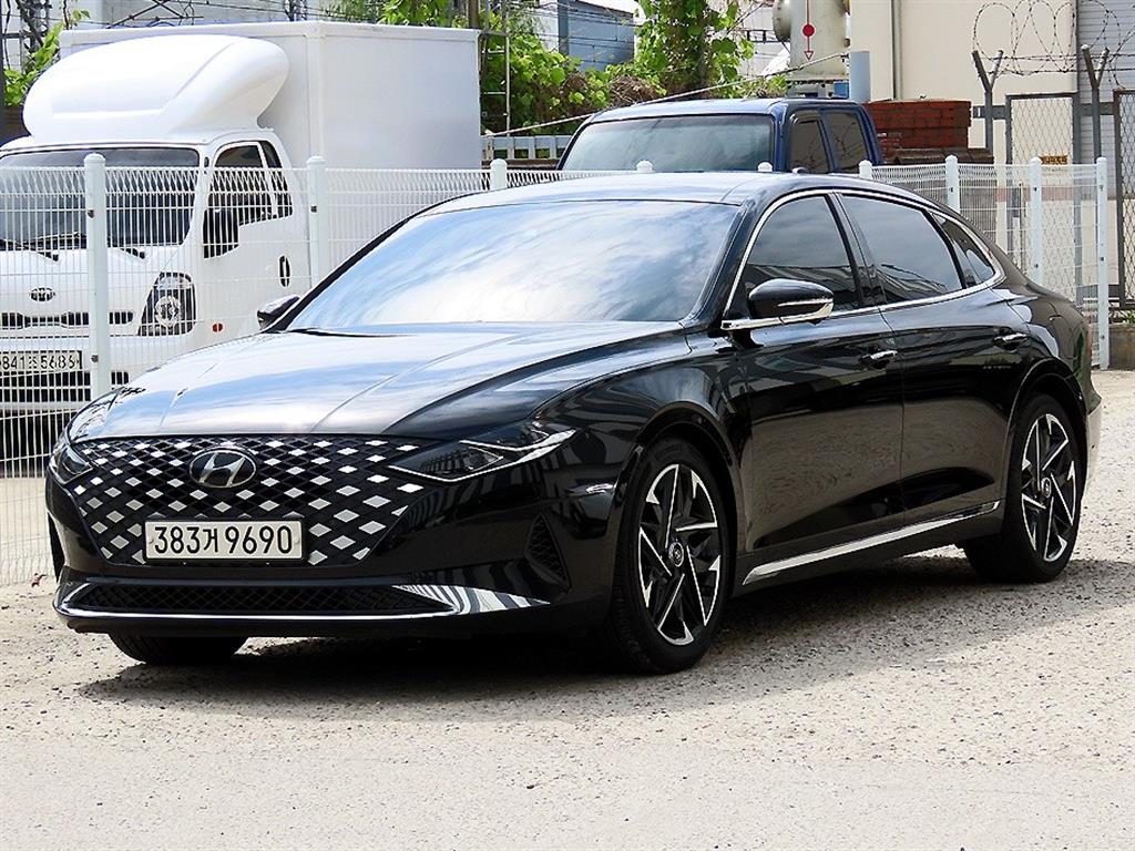 HYUNDAI Grandeur - Vista 2