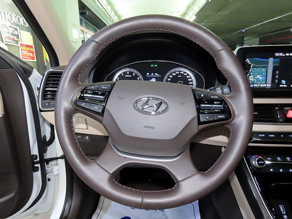 HYUNDAI Grandeur - Vista 8