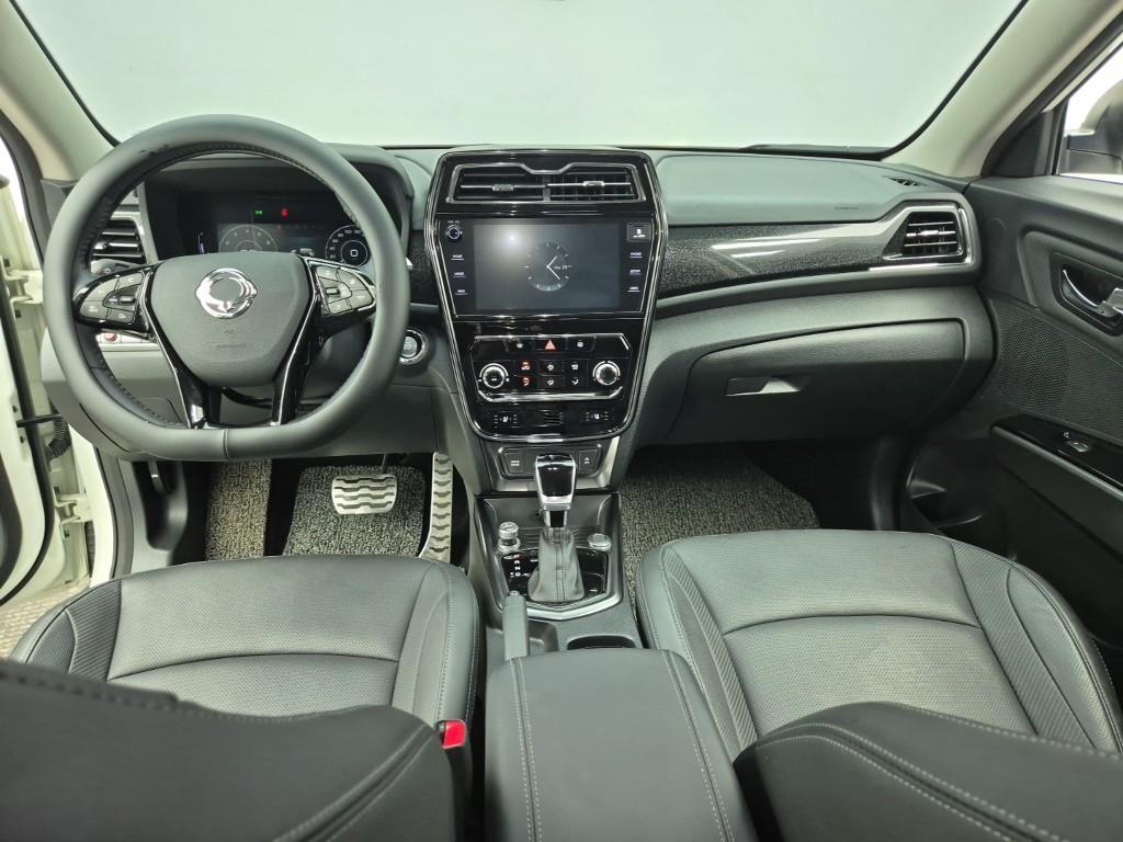 Ssangyong Tivoli - Vista 4