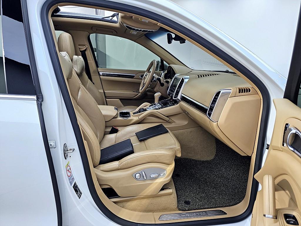 Porsche Cayenne - Vista 10