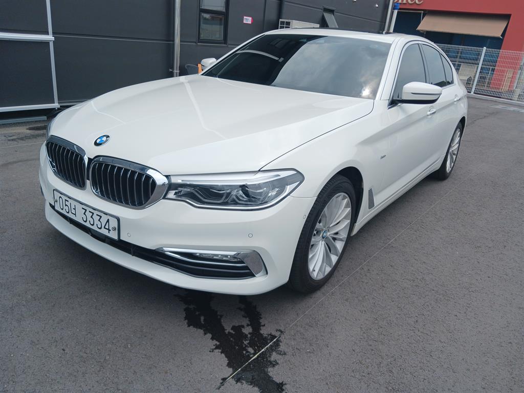 BMW 5 Series 2018 Blanco - Importación desde Corea - HF Imports Iquique - Foto 1