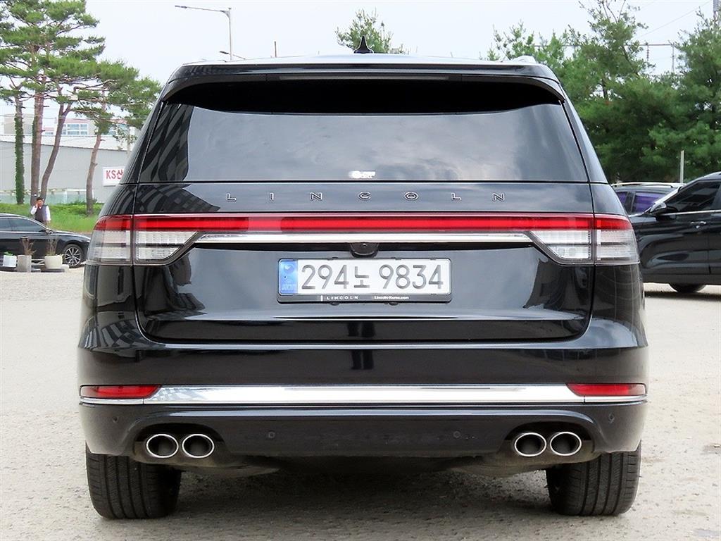Lincoln Aviator - Vista 4