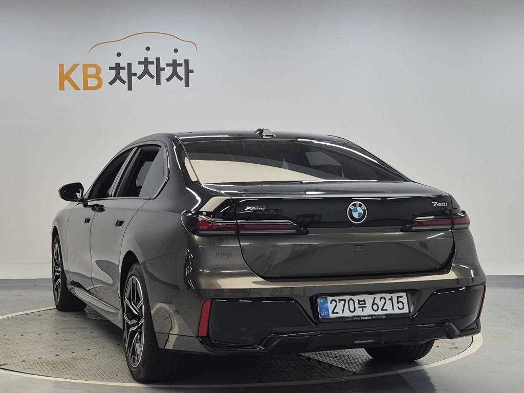 BMW 7 Series - Vista 2