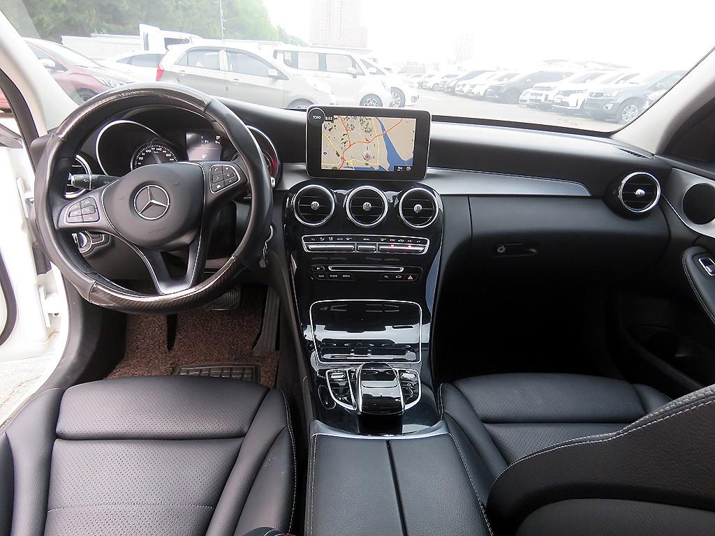 Mercedes Benz C Class - Vista 7