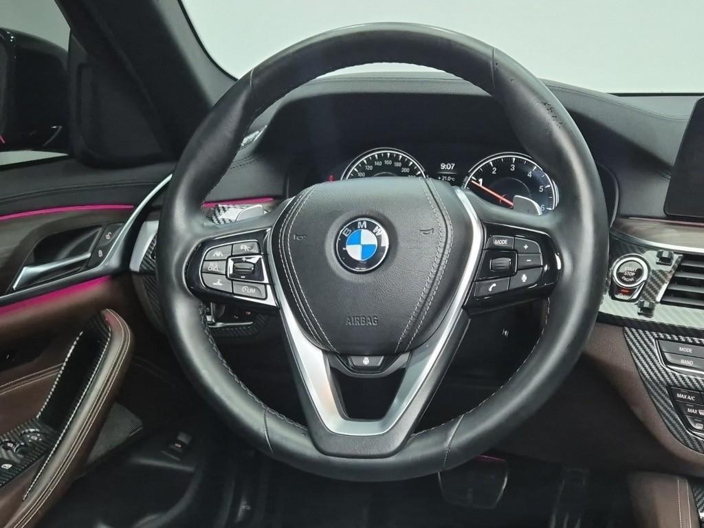 BMW 5 Series - Vista 9