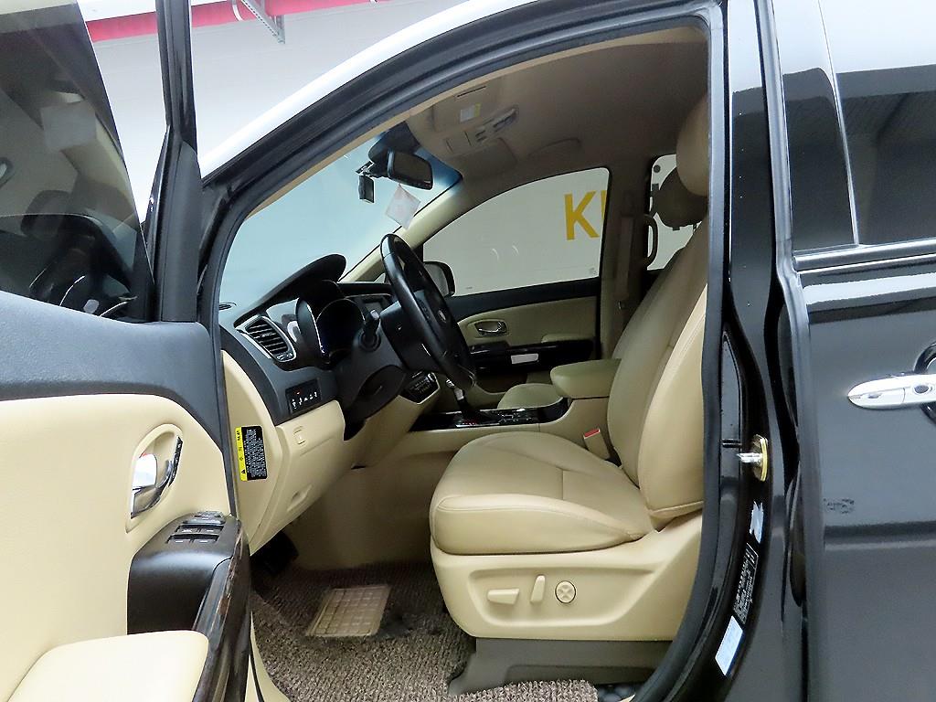 KIA Carnival 2019 Negro - Importación desde Corea - HF Imports Iquique - Foto 13