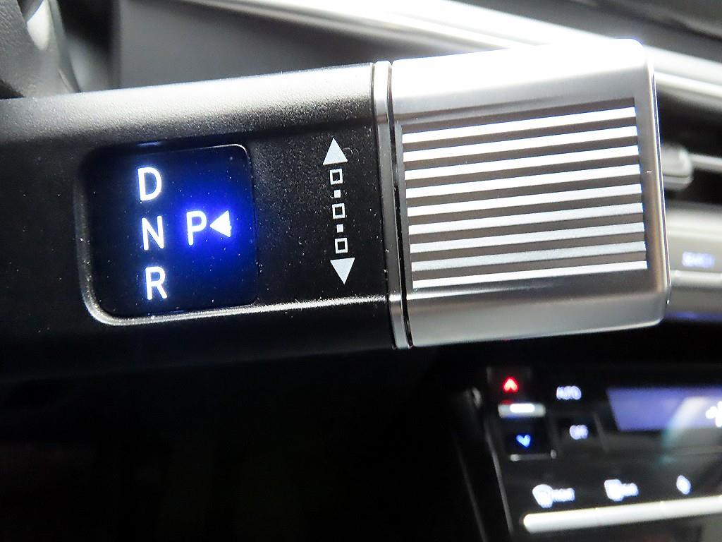 HYUNDAI Grandeur - Vista 10