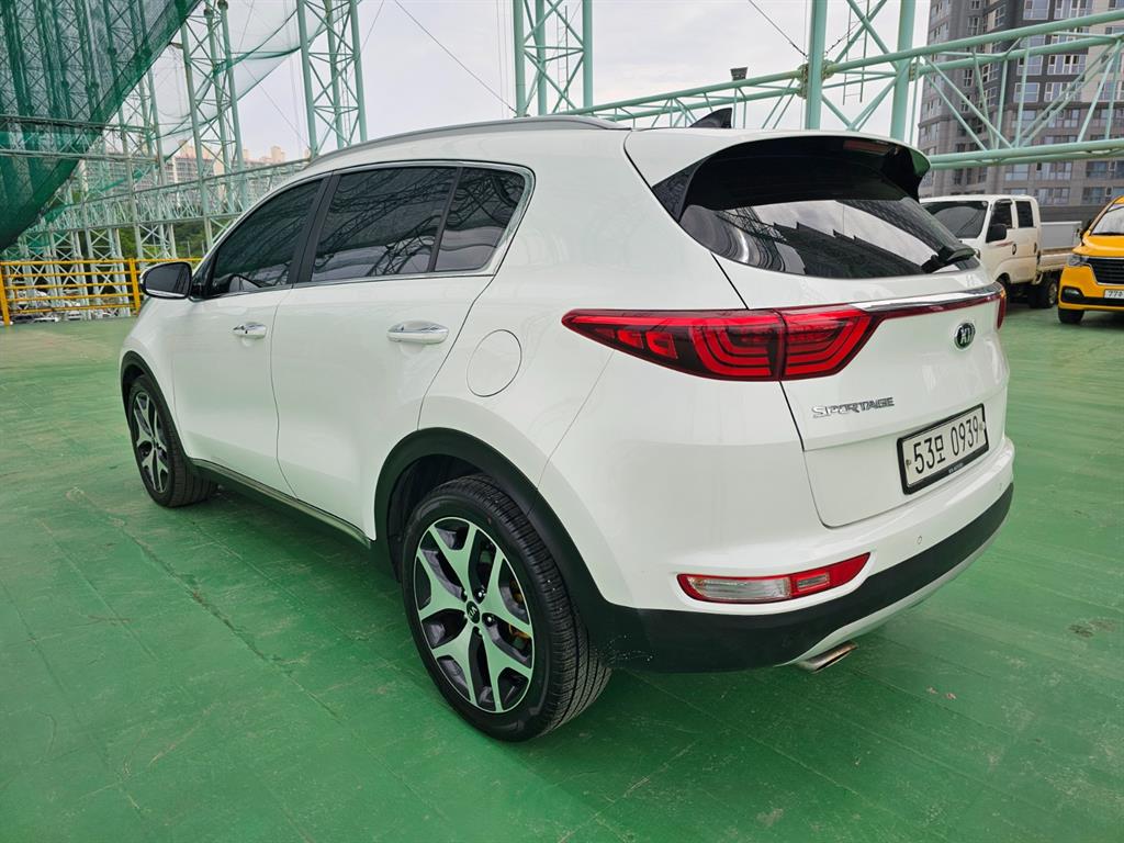 KIA Sportage - Vista 6