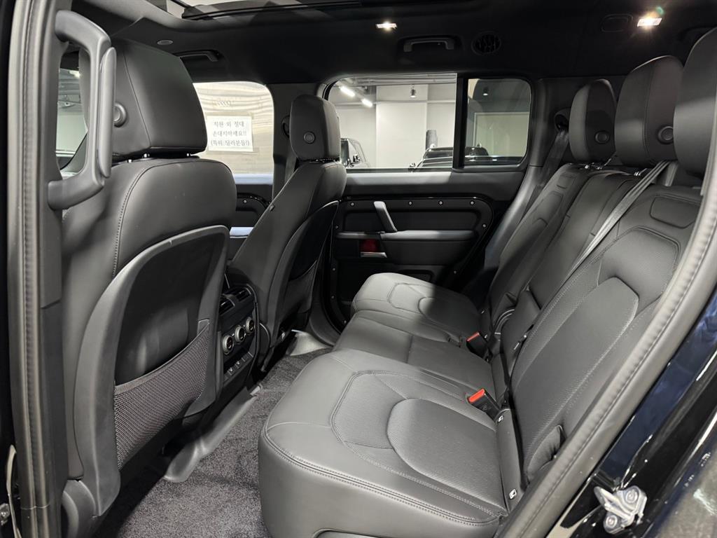 Land Rover Defender 2025 Negro - Importación desde Corea - HF Imports Iquique - Foto 13