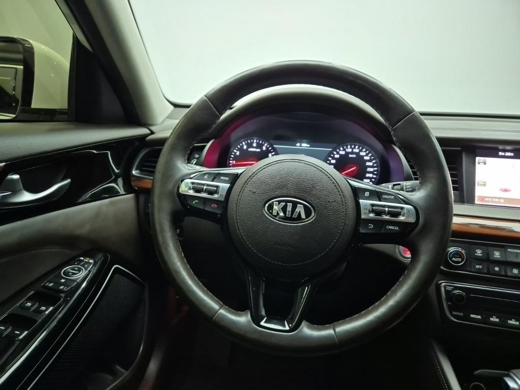 KIA K7 - Vista 9