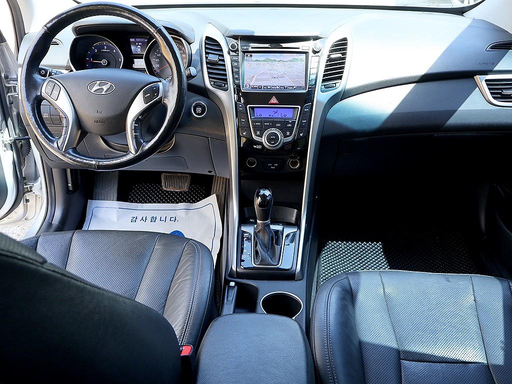 HYUNDAI i30 - Vista 9