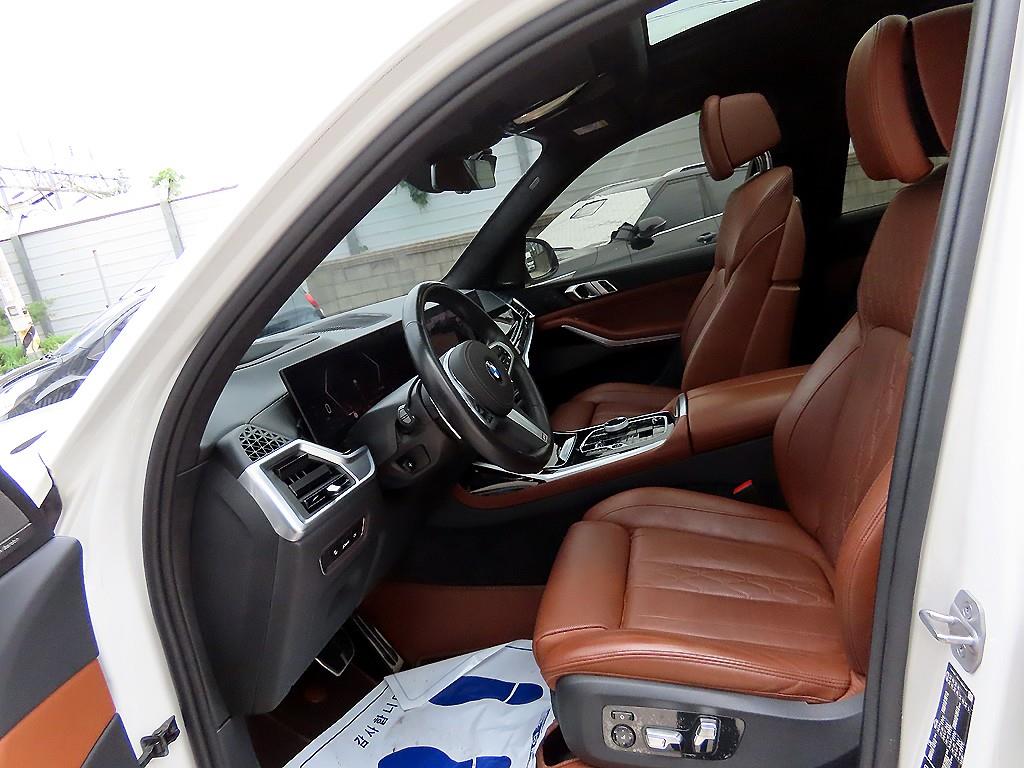 BMW X7 - Vista 5