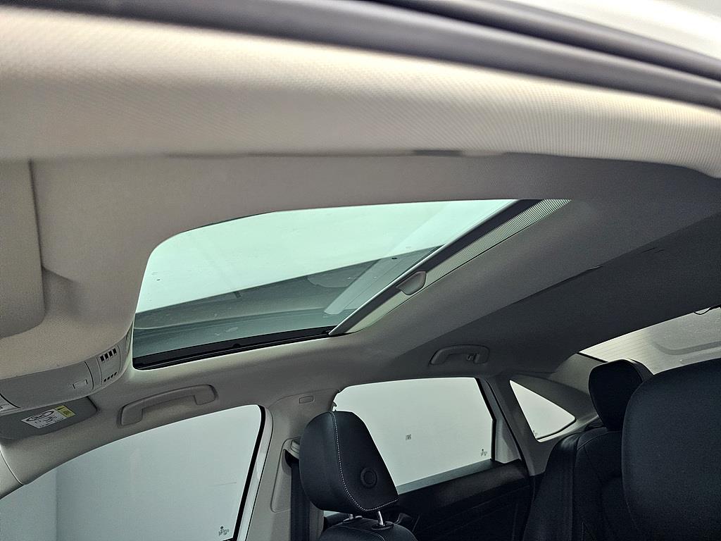 Volkswagen Jetta - Vista 12